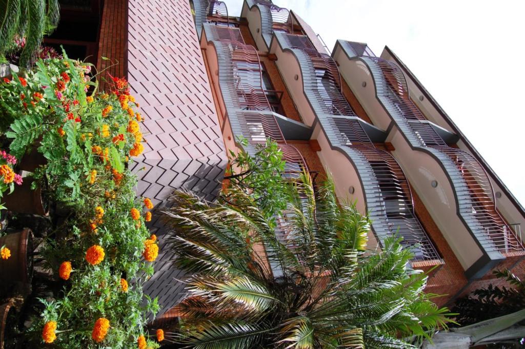 Hotel Sunset View Catmandu Exterior foto