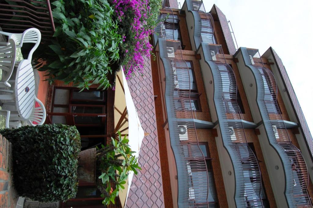 Hotel Sunset View Catmandu Exterior foto
